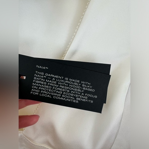 Aritzia Canape Satin Light Birch Top NWT - Picture 6 of 9